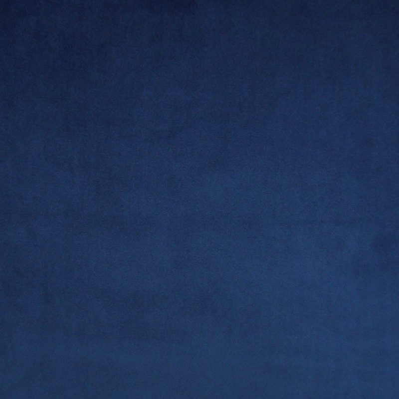 Royal — velvet by Cristina Marrone